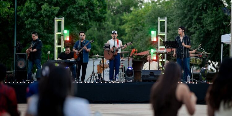 Brilla el talento juvenil en la “Noche Bohemia” del INJUVE Tamaulipas