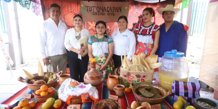 Fomenta UTTN la diversidad cultural de pueblos originarios de México entre sus estudiantes