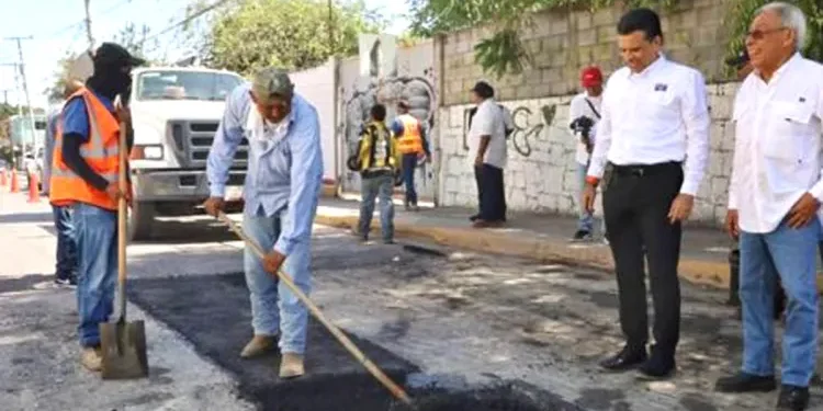 Sin parar programa de conservación de vialidades en Victoria