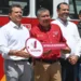 En el marco del Día del Bombero, Lalo Gattás entrega gran camión equipado.
