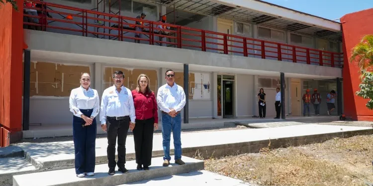 Supervisa rector Dámaso Anaya nueva sede para la Facultad de Arquitectura de la UAT en Ciudad Victoria