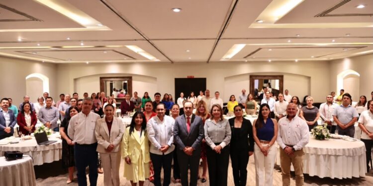 Reconocemos a profesionistas del derecho como grandes aliados para el desarrollo de Tamaulipas: Carlos Irán Ramírez