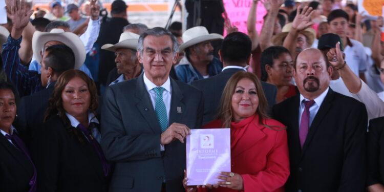 En Bustamante, Américo refrenda el respaldo de su gobierno; se prioriza agua, electrificación y vivienda