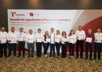 Refuerza secretario de Salud trabajo en equipo con los Distritos de Salud