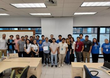 Impulsa UTTN la formación de sus estudiantes en tecnologías de la información