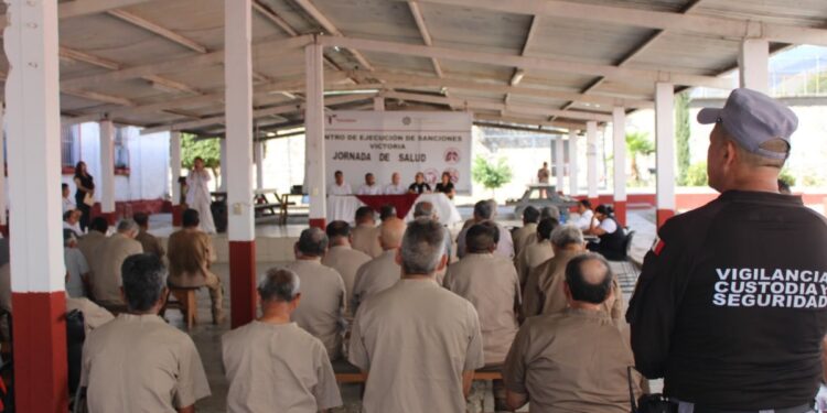 Realiza CEDES Victoria brigada de salud integral a personas privadas de la libertad