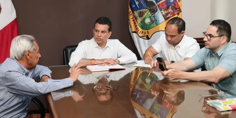 Fortalece Lalo Gattás coordinación para mejorar obras y servicios públicos.