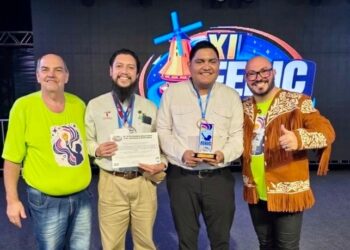 Conquistan alumnos de la UTALT trofeo al Talento Científico Internacional
