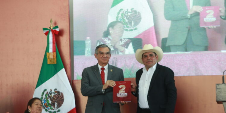 En Hidalgo, reitera Américo colaboración para impulsar desarrollo de los municipios