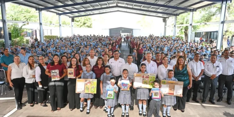 Arranca Lalo Gattás ciclo escolar 2026-2027 en Victoria.