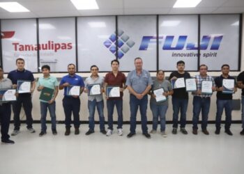 Impulsa UTTN la formación tecnológica con quinto diplomado SMT-FUJI