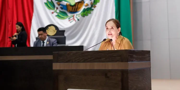 Prohíben diputados de Tamaulipas que menores de 12 años viajen en moto