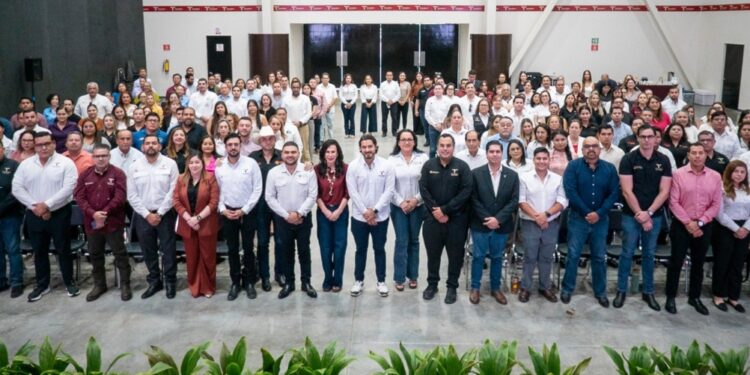 Realiza STPS Simposio Estatal de la Red CONOCER