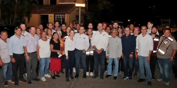 Lleva Lalo Gattás «Tu voz Transforma» a San Luisito