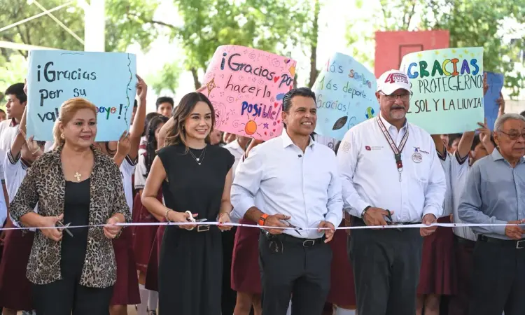 Entrega Lalo Gattás una obra educativa más.
